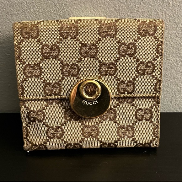 Gucci Tan Monogram Wallet with Gold Accent - Picture 2 of 5